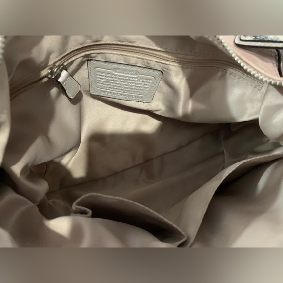 Coach shoulder bag - Picture 14 of 15